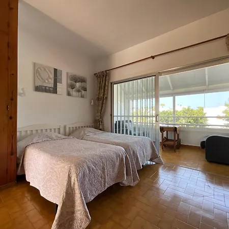 Trebol 1 Apartment *